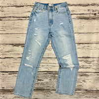 #101 BT Distressed Straight Jeans