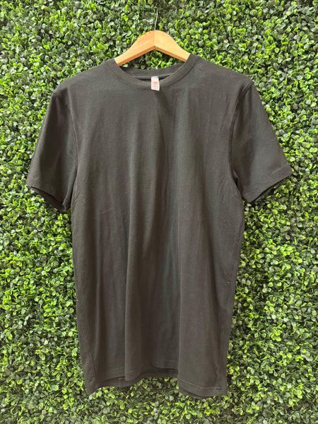 Black Tee