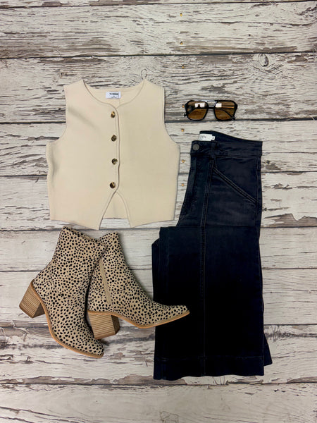 Sandstone Gold Button Top