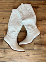 Inlay White Boots
